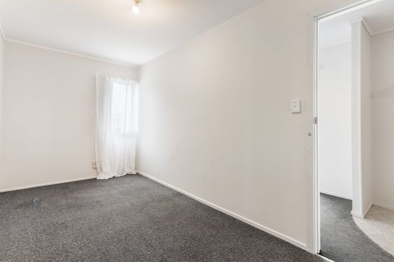 Photo of property in 48 Astley Avenue, New Lynn, Auckland, 0600