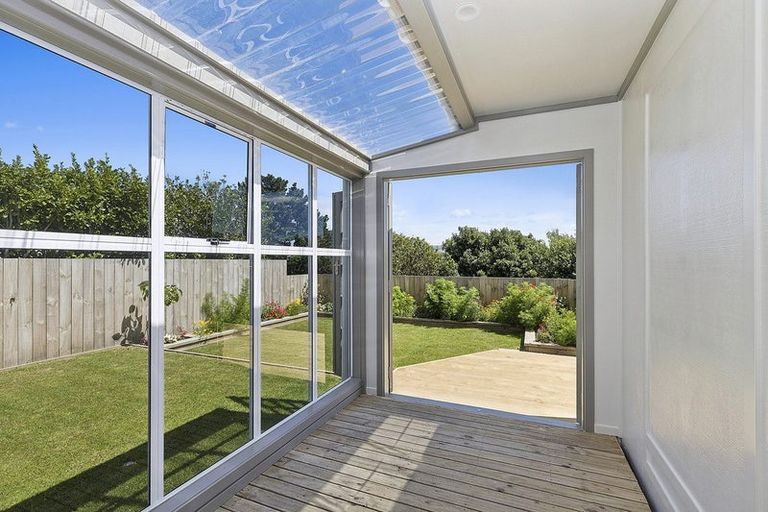 Photo of property in 6 Bobstay Lane, Whitby, Porirua, 5024