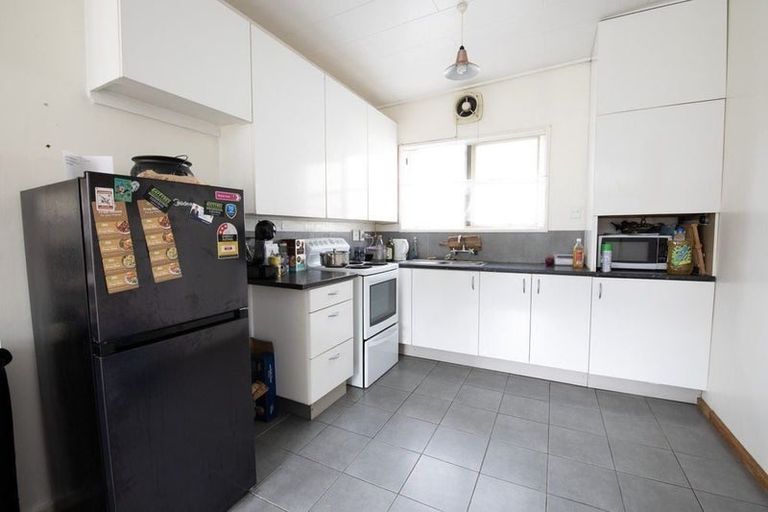 Photo of property in 16 Veronica Avenue, Marewa, Napier, 4110