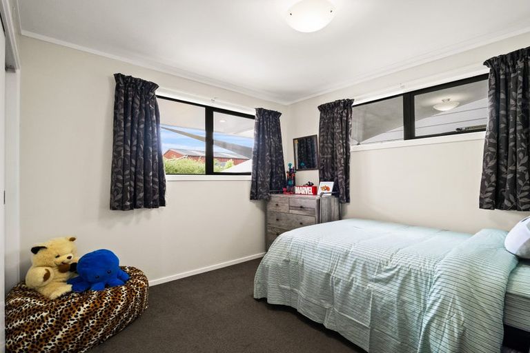 Photo of property in 28 Snowdon Street, Allanton, Mosgiel, 9092