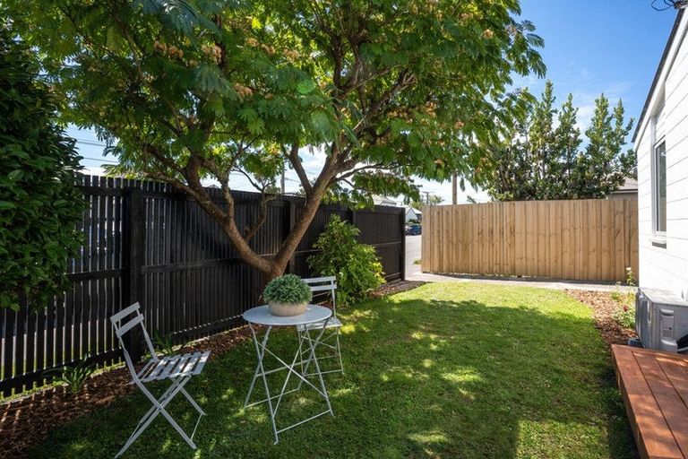 Photo of property in 1/24 Dunn Street, Somerfield, Christchurch, 8024
