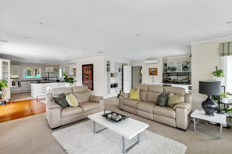 Photo of property in 18a Willis Street, Torbay, Auckland, 0630
