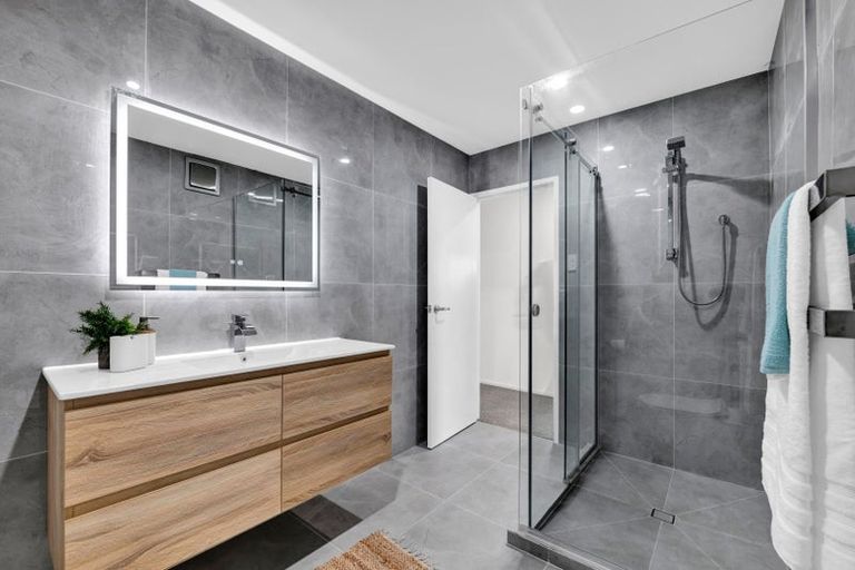 Photo of property in 20 Tiverton Crescent, Whalers Gate, New Plymouth, 4310