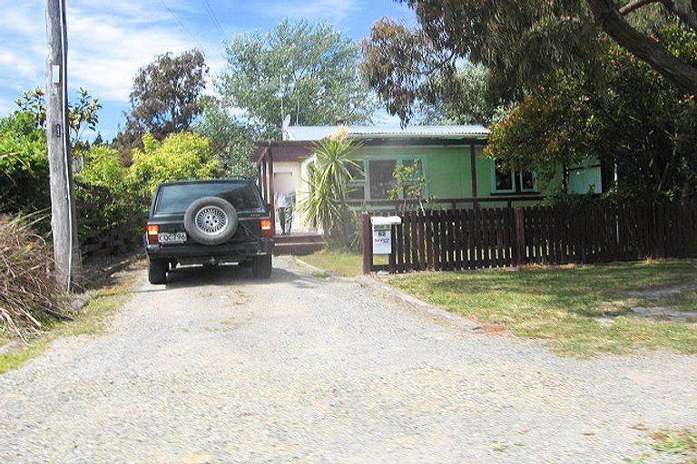Photo of property in 58 Featherston Avenue, Kairaki, 7630
