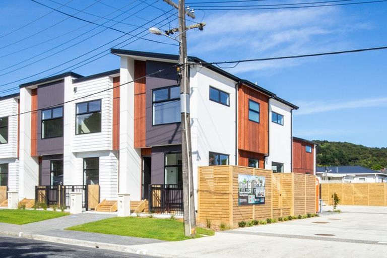 Photo of property in 6 Reading Street, Wainuiomata, Lower Hutt, 5014