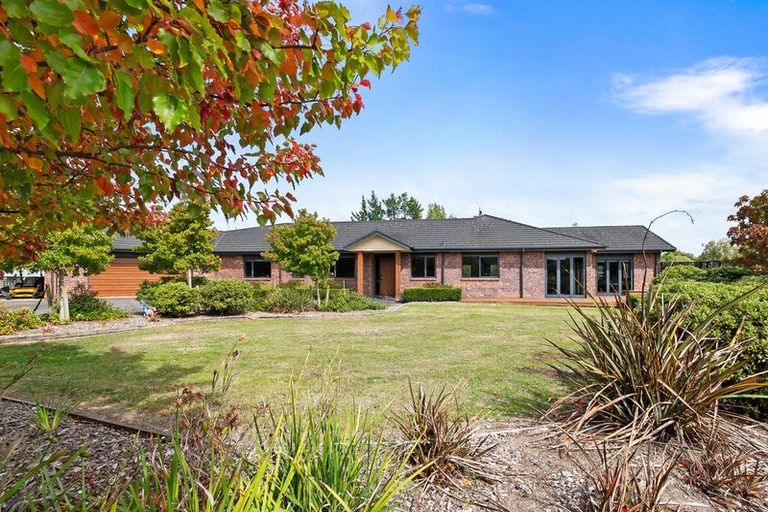 Photo of property in 35 Stonebrook Lane, Kelvin Grove, Palmerston North, 4470