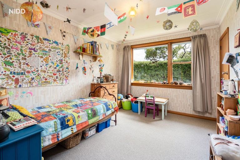 Photo of property in 9 Athol Place, Ravensbourne, Dunedin, 9022