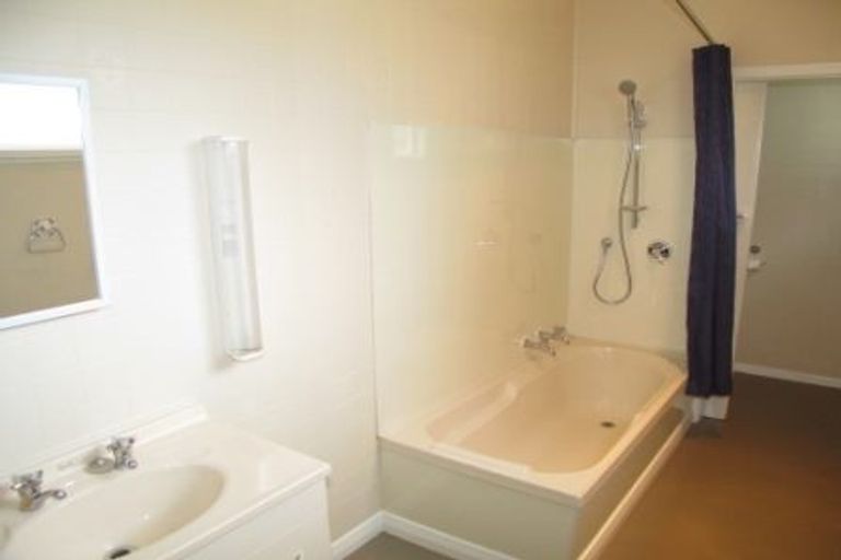 Photo of property in 11 Islington Street, North East Valley, Dunedin, 9010