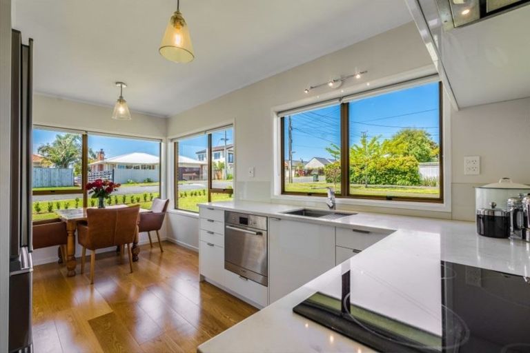 Photo of property in 2/39 Francis Street, Hauraki, Auckland, 0622