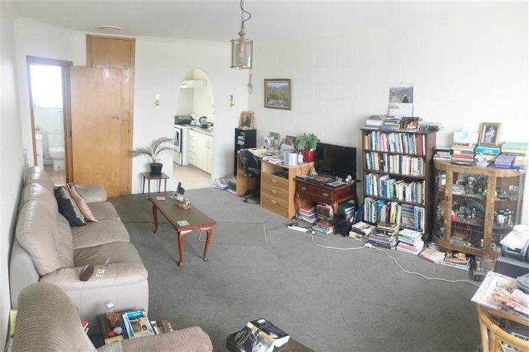 Photo of property in 4/27 Whitmore Street, Edgeware, Christchurch, 8013