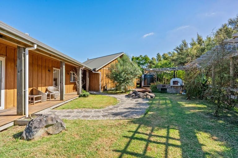 Photo of property in 516 Fordyce Road, South Head, Helensville, 0874
