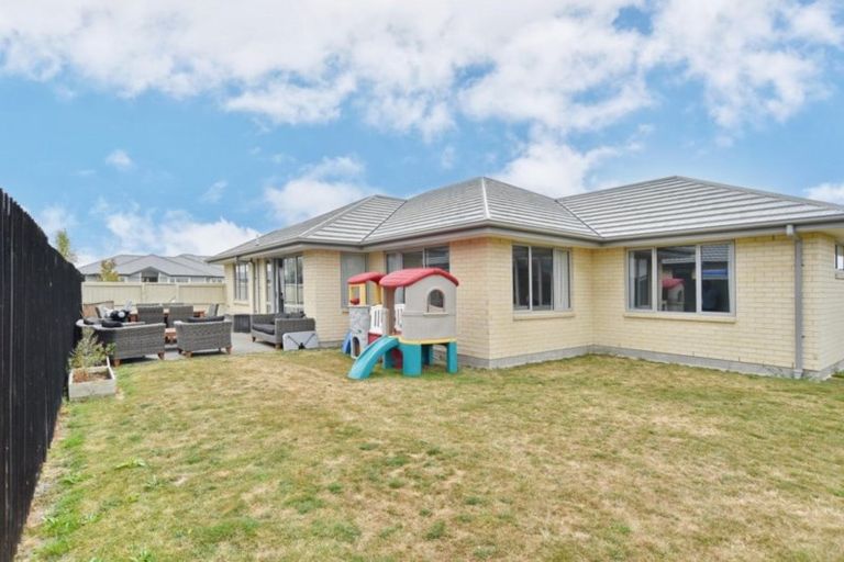 Photo of property in 50 Koura Drive, Rangiora, 7400