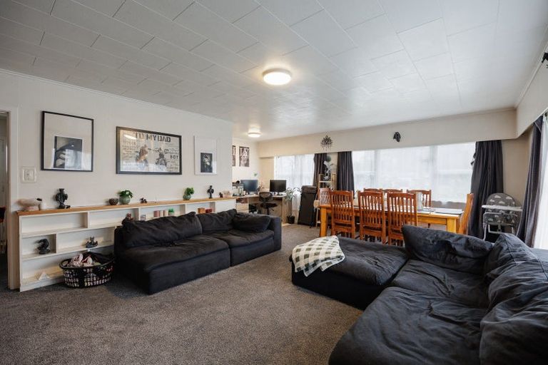 Photo of property in 96 Flaxmere Avenue, Flaxmere, Hastings, 4120