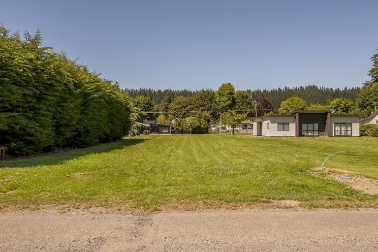 Photo of property in 16 Railway Terrace, Doyleston, 7682