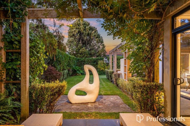 Photo of property in 87a Waterloo Road, Hutt Central, Lower Hutt, 5010