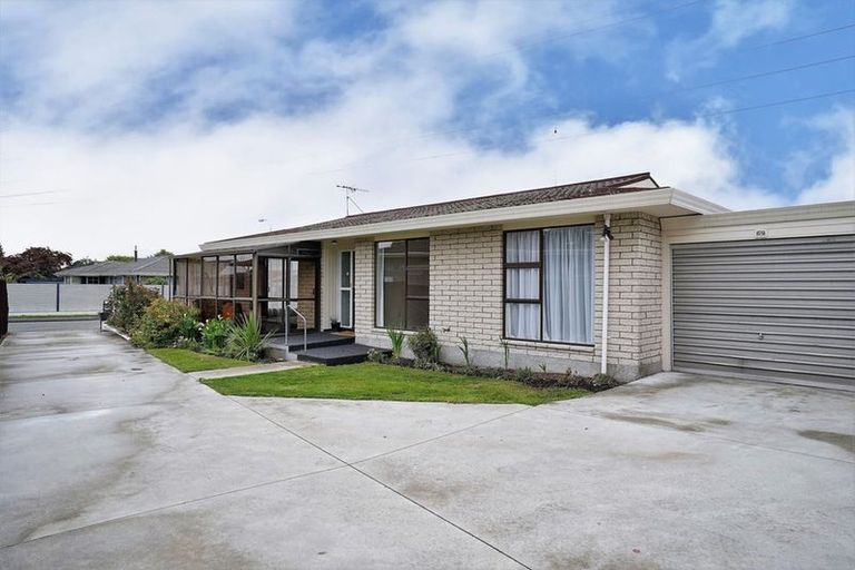 Photo of property in 1/69 Denise Crescent, Hornby, Christchurch, 8042