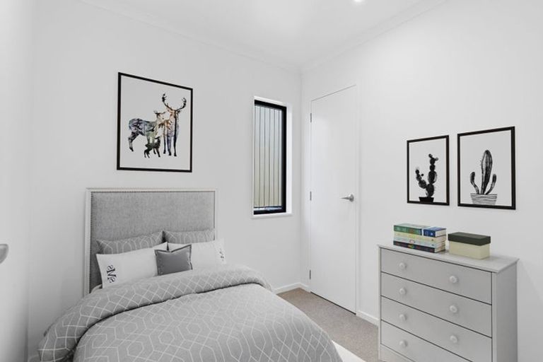 Photo of property in 5 Nga Pona Toru Road, Flat Bush, Auckland, 2019