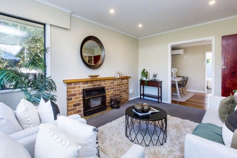 Photo of property in 63 Kashmir Avenue, Clouston Park, Upper Hutt, 5018