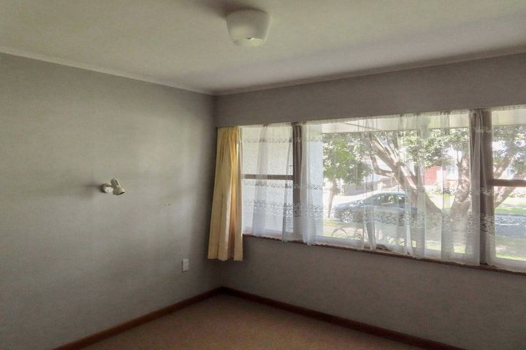 Photo of property in 25 Stamford Grove, Avalon, Lower Hutt, 5011