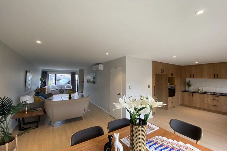 Photo of property in 50 Bordeaux Parade, Te Atatu South, Auckland, 0610