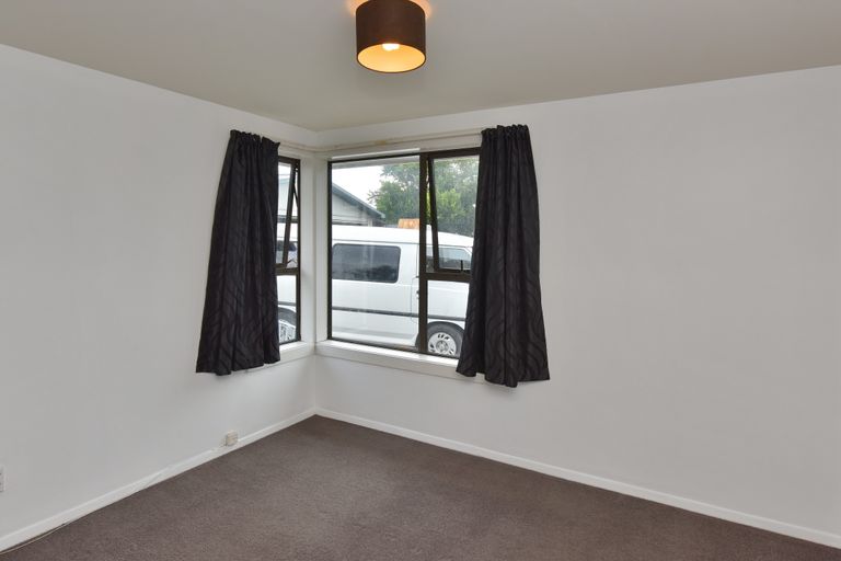 Photo of property in 33 Bournemouth Crescent, Aranui, Christchurch, 8061