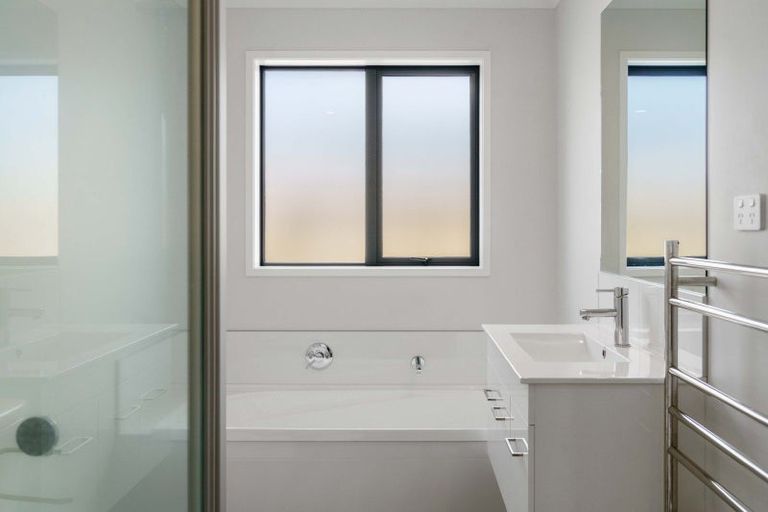 Photo of property in 1 Holstein Way, Papamoa, 3118