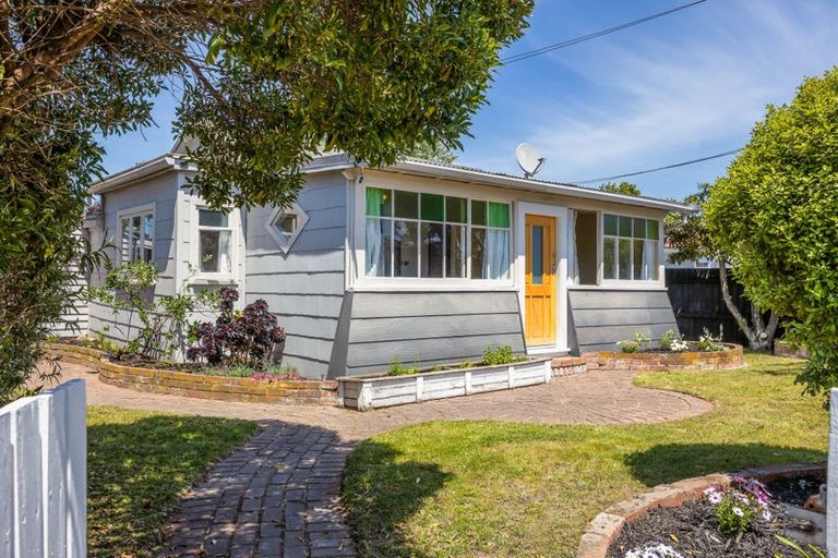 Photo of property in 163 Pacific Road, North New Brighton, Christchurch, 8083