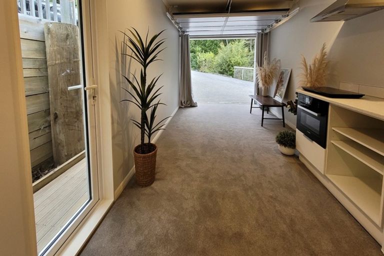 Photo of property in 11a Viridian Lane, Greenhithe, Auckland, 0632