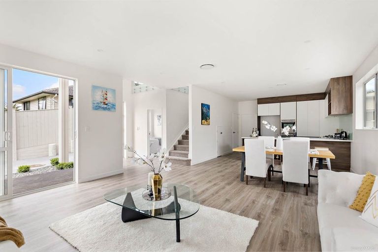 Photo of property in 25a Tudor Road, Henderson, Auckland, 0610