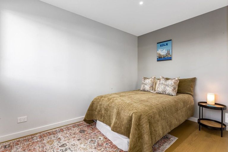 Photo of property in 106 Silverstream Road, Crofton Downs, Wellington, 6035