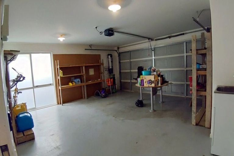 Photo of property in 18 Lake Drive, Karaka, Papakura, 2113