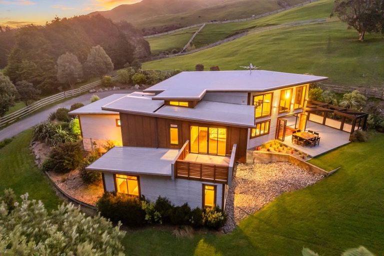 Photo of property in 97a Coroglen Rise, Pukerua Bay, 5026