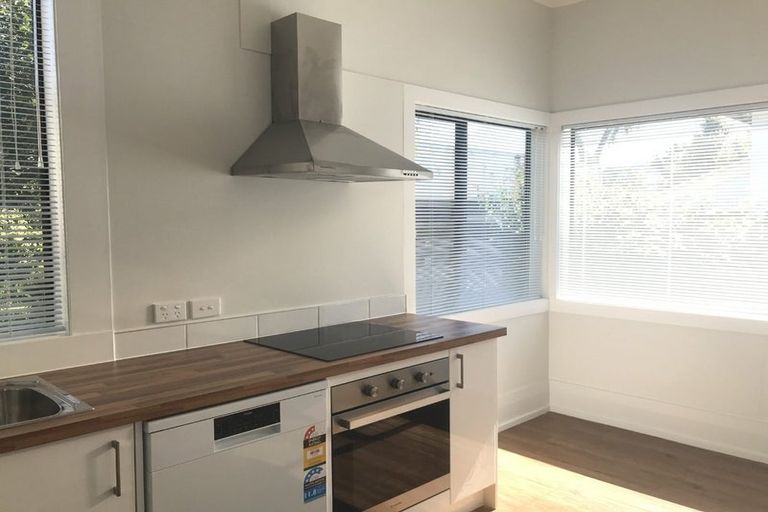 Photo of property in 142 Surrey Street, Forbury, Dunedin, 9012