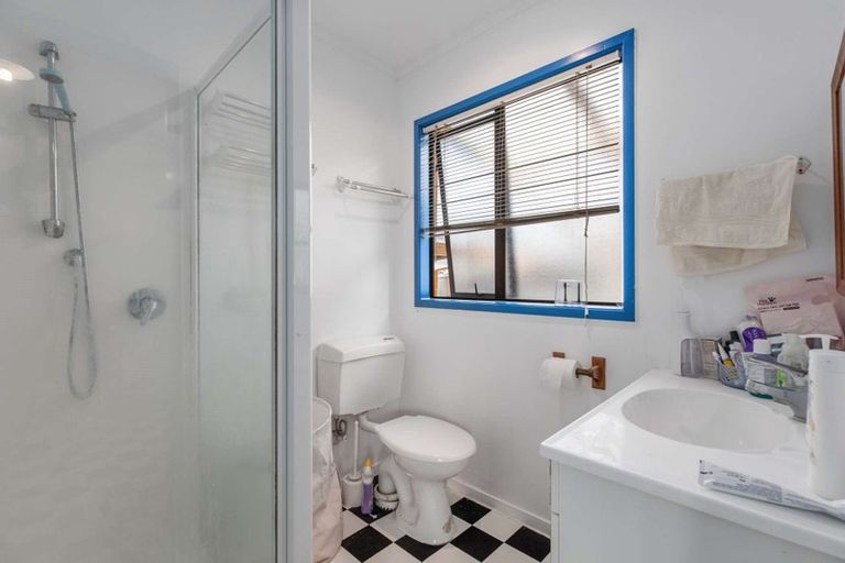 Photo of property in 4 Blanche Way, Half Moon Bay, Auckland, 2012