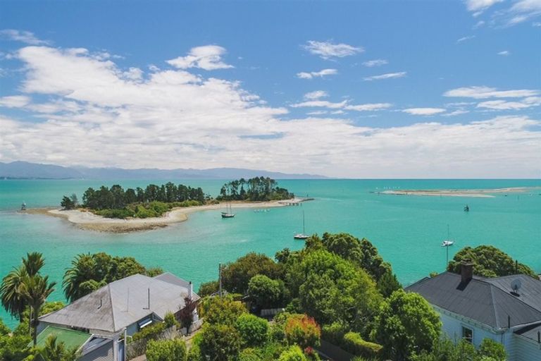 Photo of property in 11 Richardson Street, Britannia Heights, Nelson, 7010