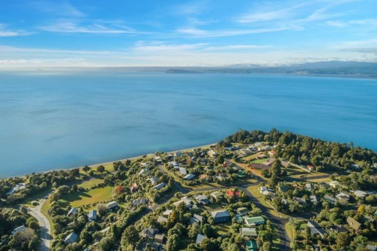 Photo of property in 68 Hauraki Terrace, Pukawa Bay, Turangi, 3381