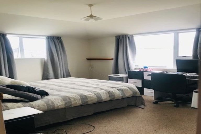 Photo of property in 106 Waltham Road, Sydenham, Christchurch, 8023