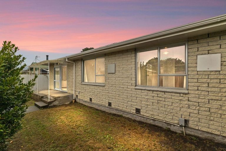 Photo of property in 2/2 Bayswater Crescent, Bromley, Christchurch, 8062