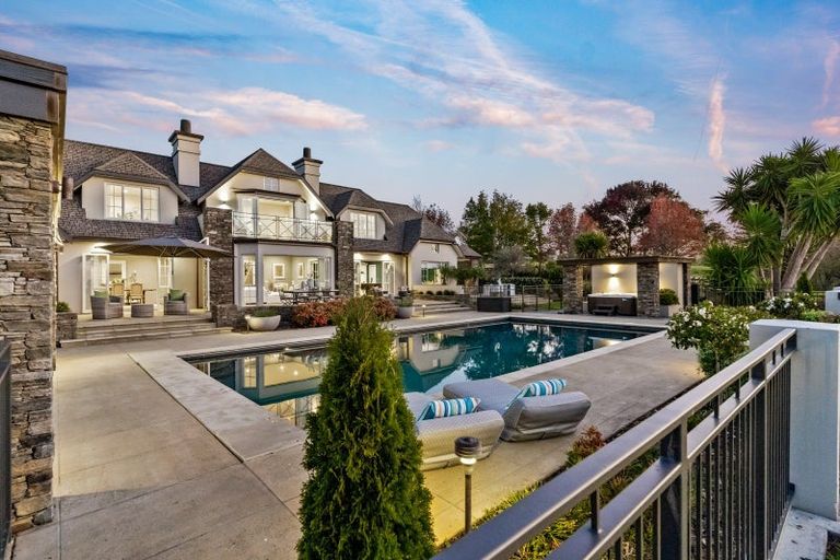 Photo of property in 38 Porterfield Road, Whitford, Howick, 2571