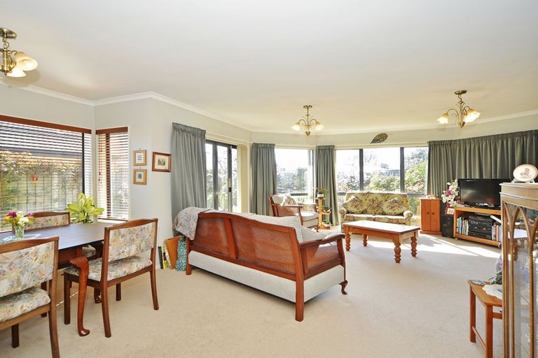 Photo of property in 5 Saint Pauls Court, Highbury, Palmerston North, 4412