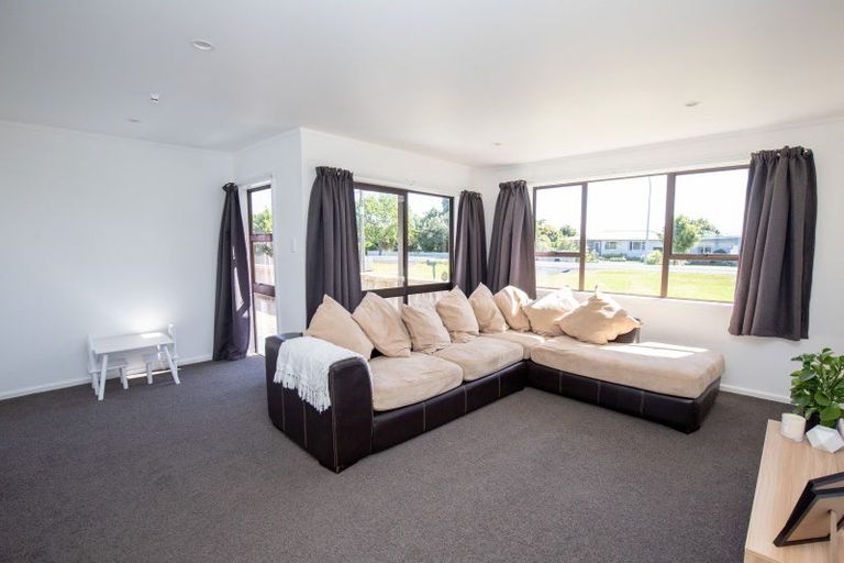 Photo of property in 65 Pipiroa Road, Ngatea, 3503