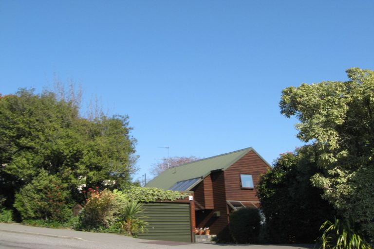 Photo of property in 26 Dyers Pass Road, Cashmere, Christchurch, 8022