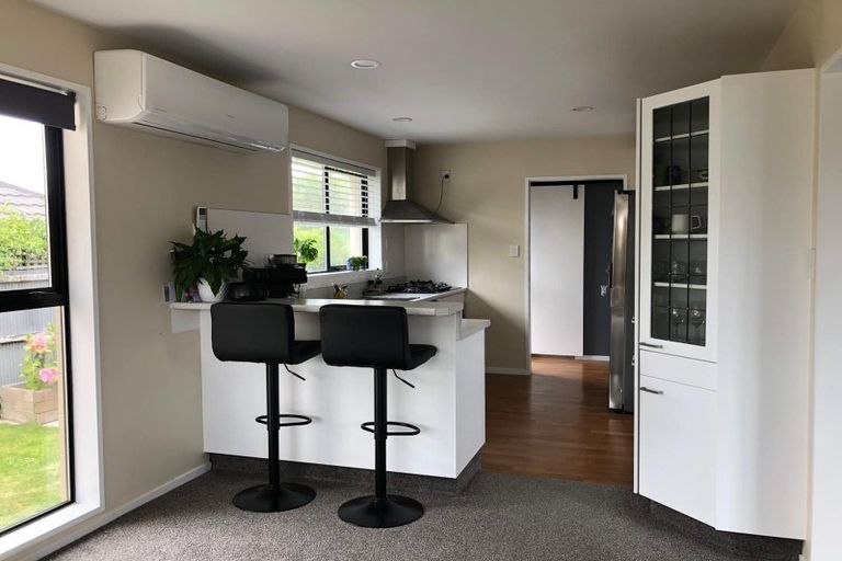 Photo of property in 20 Sawtell Place, Northcote, Christchurch, 8052