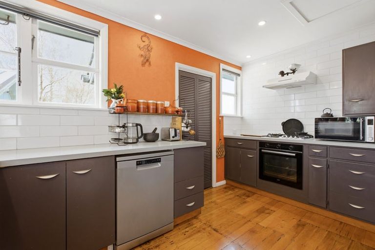 Photo of property in 13 Brown Terrace, Te Puke, 3119