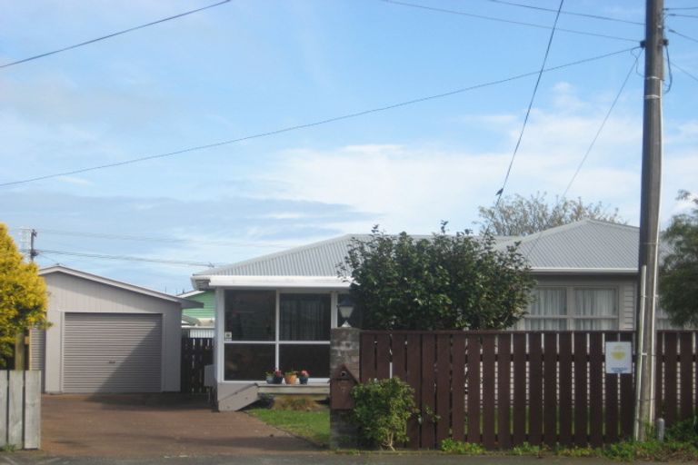 Photo of property in 7 Buckland Place, Spotswood, New Plymouth, 4310