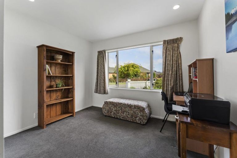 Photo of property in 17 Seascape Gardens, Bromley, Christchurch, 8062