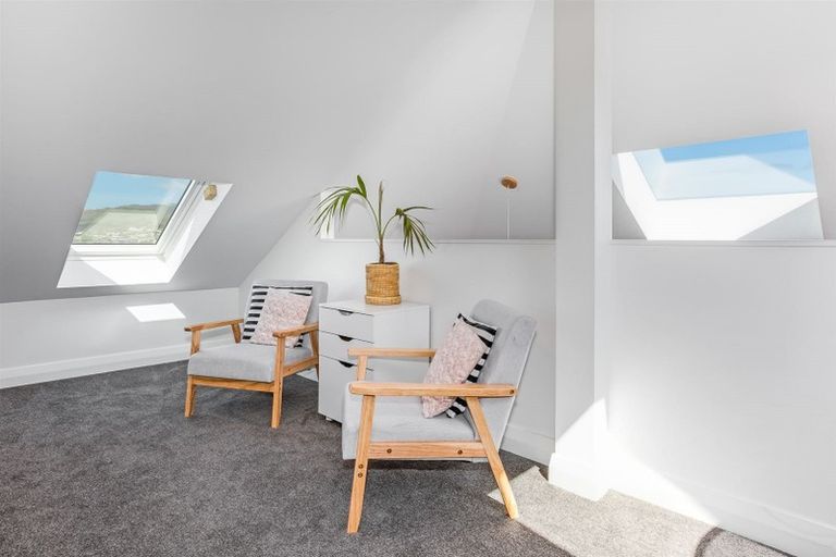 Photo of property in 6 Bay Drive, Titahi Bay, Porirua, 5022