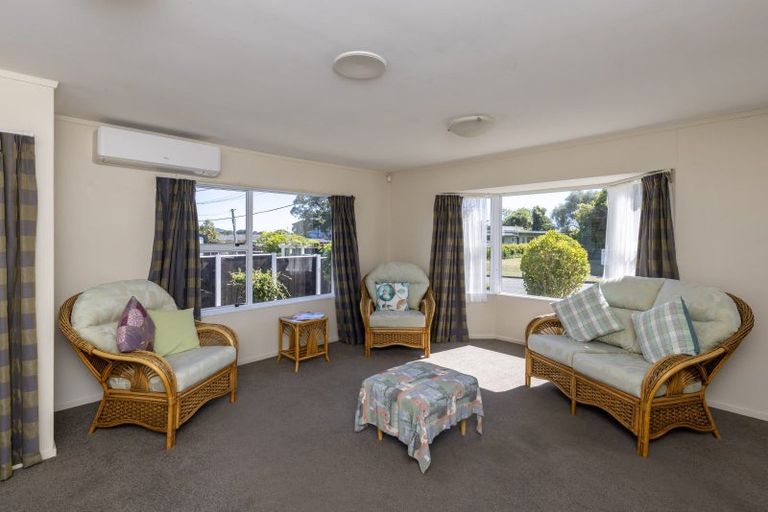 Photo of property in 70a Rimu Street, Waikanae, 5036