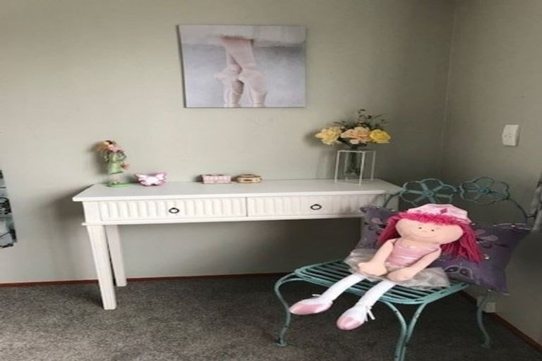 Photo of property in 49 Tuatara Drive, Te Kamo, Whangarei, 0112