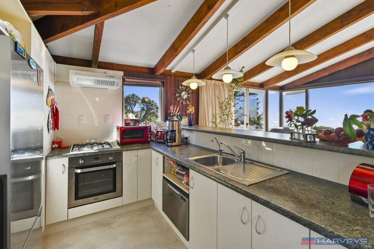 Photo of property in 211 Howard Road, Orere Point, Papakura, 2585